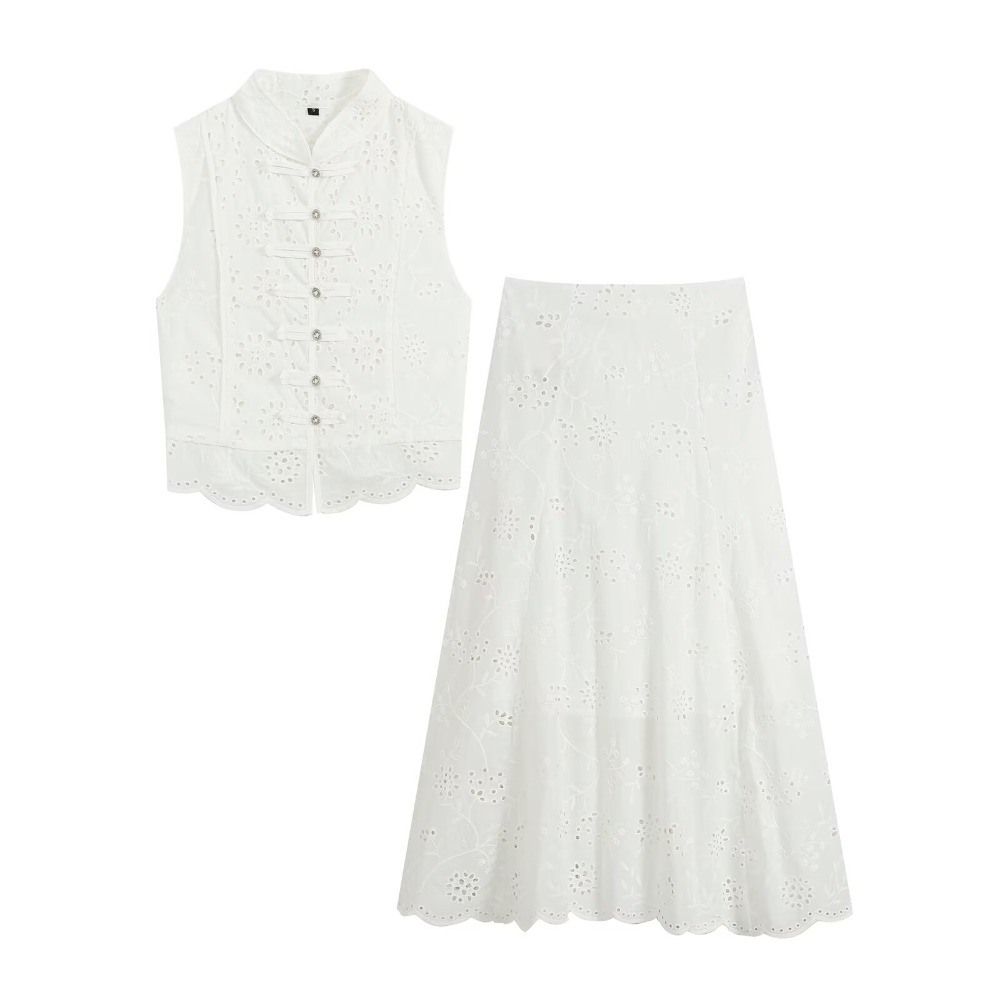 Women Embroidered Eyelet Skirt - огляд і ціна Fly Line